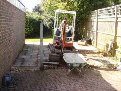 Eastergate side area to be block paved 009.jpg